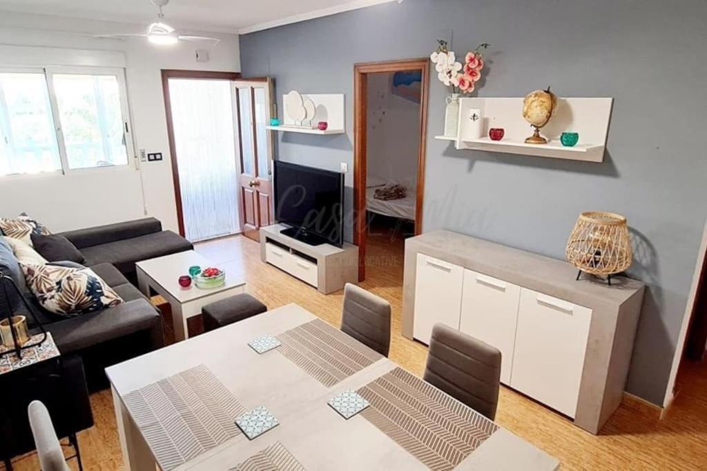 Agreable Appartement Avec Piscine Commune San Pedro del Pinatar Luaran gambar