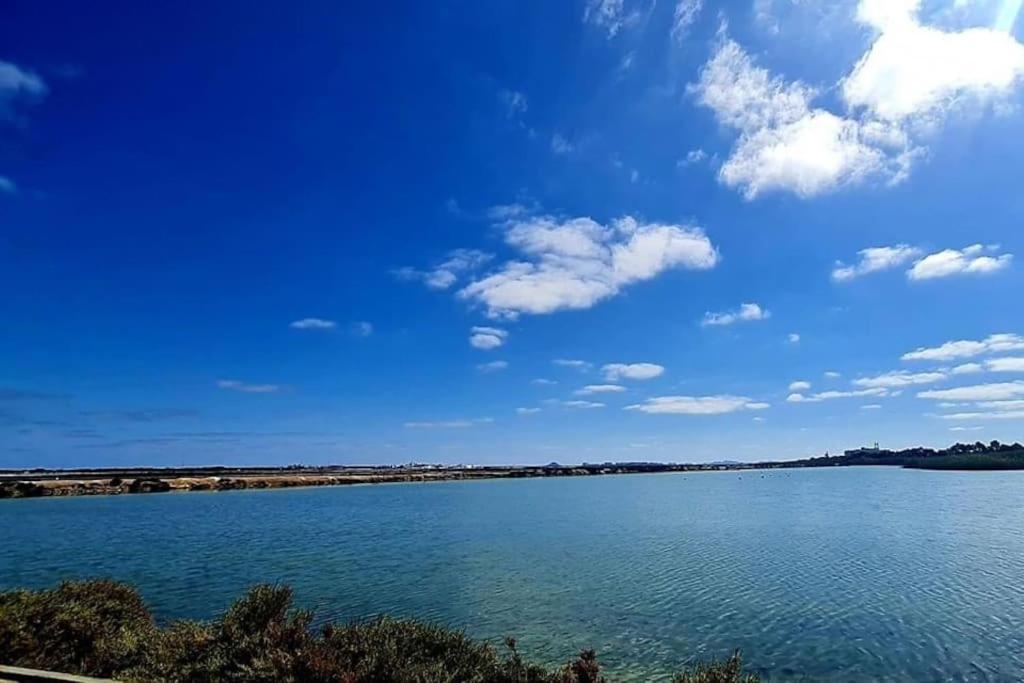 Agreable Appartement Avec Piscine Commune San Pedro del Pinatar Luaran gambar